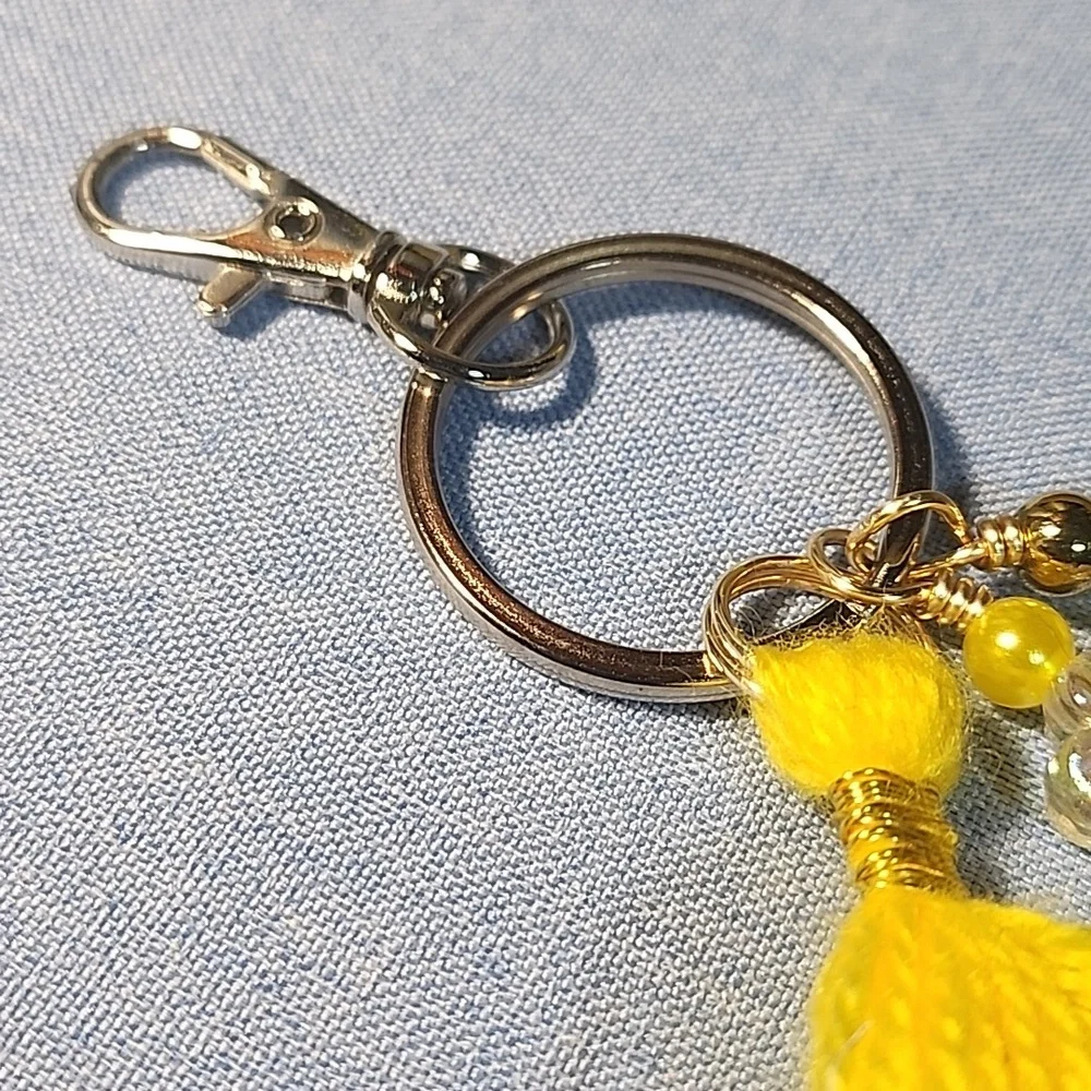 🎤Infinite Inspired Keychain - Picture 4 of 4